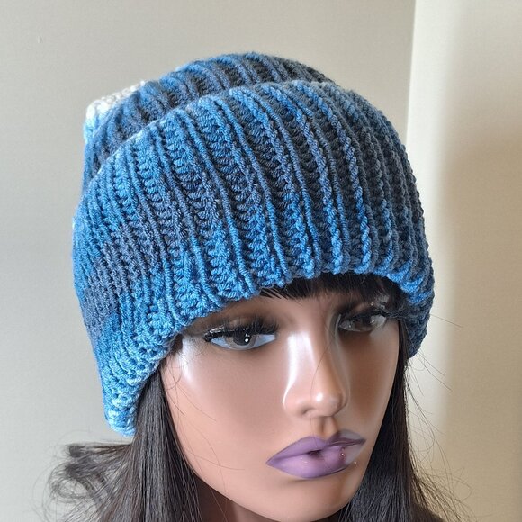 Handknit Blue Hat Beanie - Picture 4 of 4